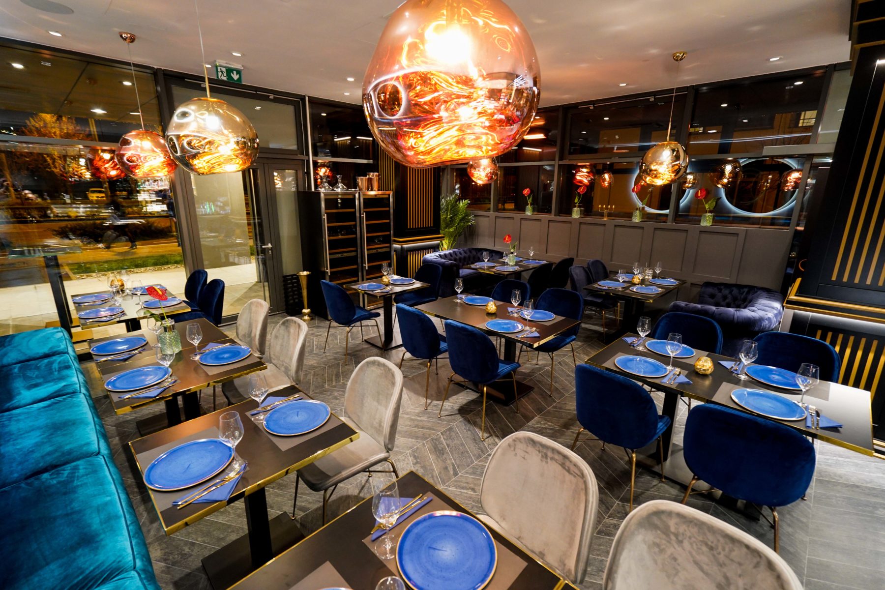 Frankos-pizza-bar-1800x1200